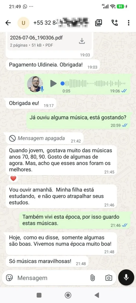 Cliente elogiando as músicas: 'Só músicas maravilhosas!'